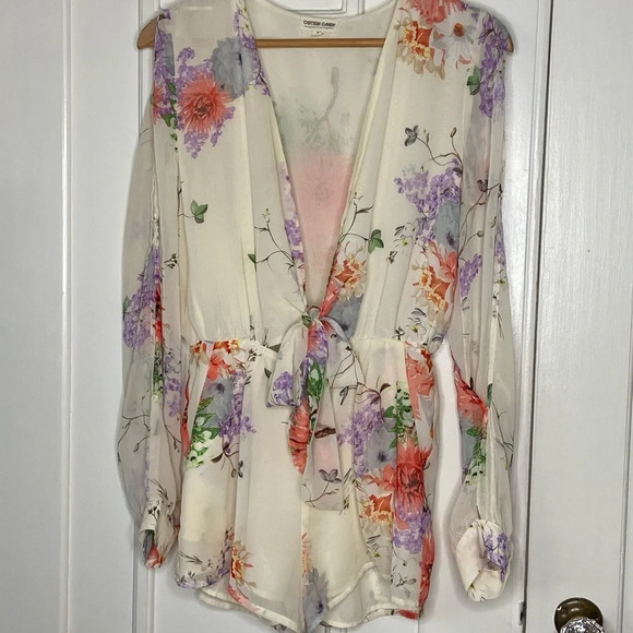 Cotton Candy LA romper cream floral print low cut  with a peek-a-boo tummy sexy - Picture 14 of 17